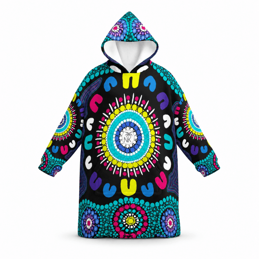 Passing Down Knowledge Oversized Comfort Cloak | Leigh - Anne Johnson - Nesian Kulture